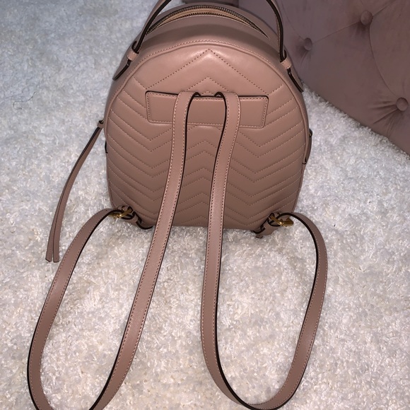 Gucci GG Marymount Matelessé Backpack 🎒 - Picture 4 of 7